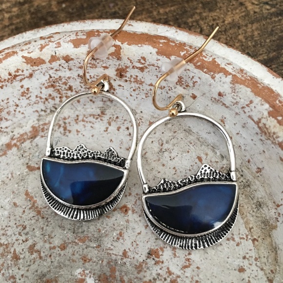 Artisan 925 sterling lapis blue dangle earrings - Picture 2 of 7